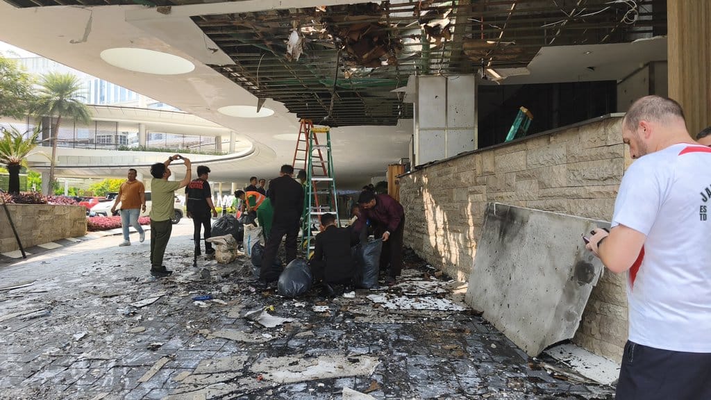 Verifikasi Kondisi Hotel Pullman Jakarta Barat Pascakebakaran