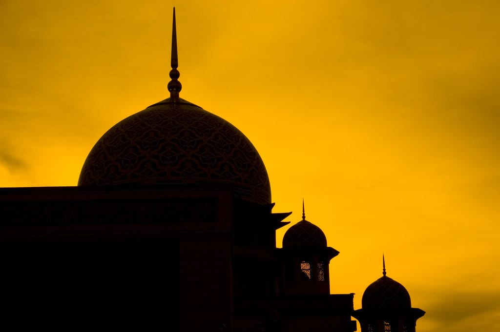 Investigasi Fiqih: Sahkah Salat Subuh Tanpa Bacaan Qunut?