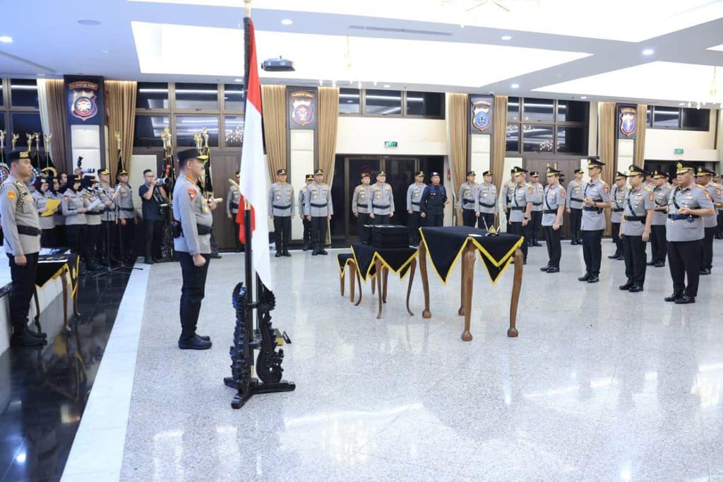 Mutasi Besar Polri: 88 Personel Dimutasi, 19 Kapolda Baru Dilantik