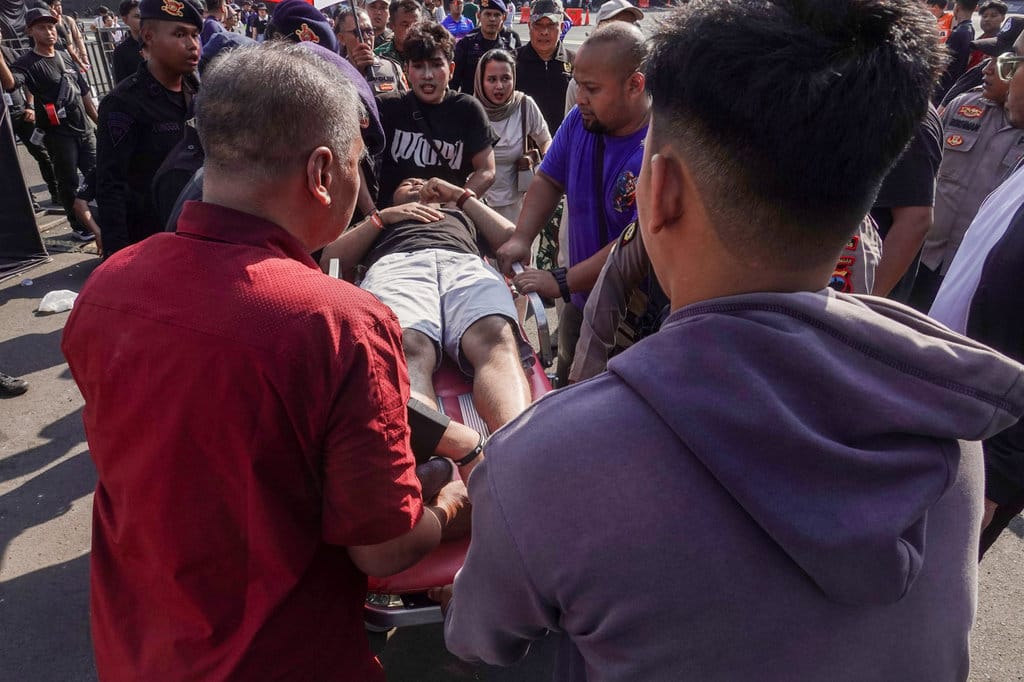 Aparat Dalami Penyebab Runtuhnya Tribun Acara Drift Banyumas