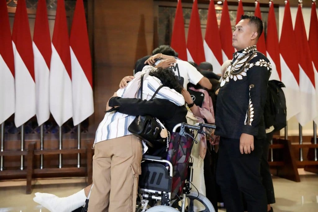 Kronologi Pembebasan MT Honour 25 dan Pemulangan 17 ABK