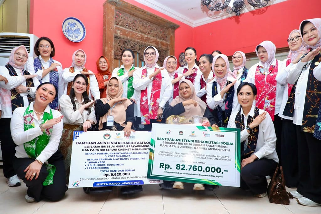 Perempuan Disabilitas Surabaya Pamer Keterampilan Membatik Tulis