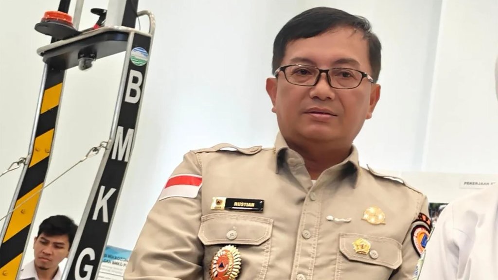 Profil Rustian, Sekretaris Utama BNPB yang Ditangkap KPK