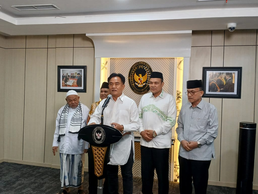 Yusril Izinkan Gugatan Tarif Lepas WNI, Pemerintah Siap Patuhi Putusan MA