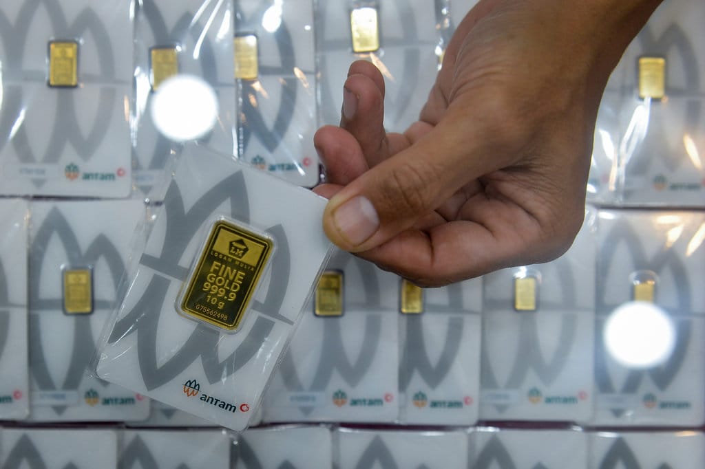 Harga Emas Antam Hari Ini Bertahan di Level Rp2,725 Juta per Gram