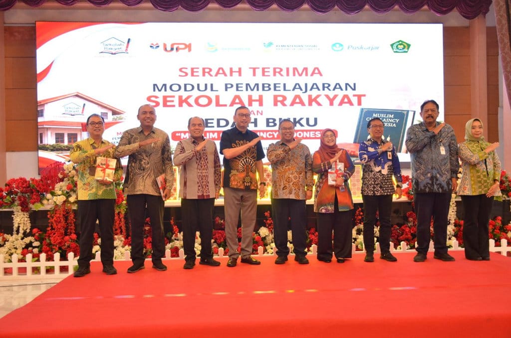 Kemensos Terima 1.018 Modul Pembelajaran UPI untuk Sekolah Rakyat