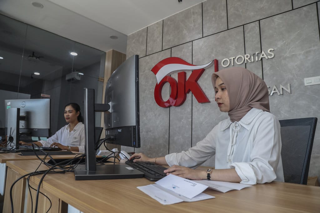 OJK Awasi Ketat Tiga Platform Pinjol Bermasalah Gagal Bayar