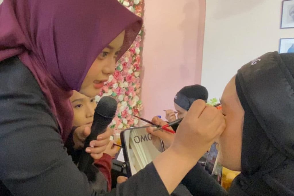 Verifikasi Klaim Fenomena Side Hustle Mahasiswa