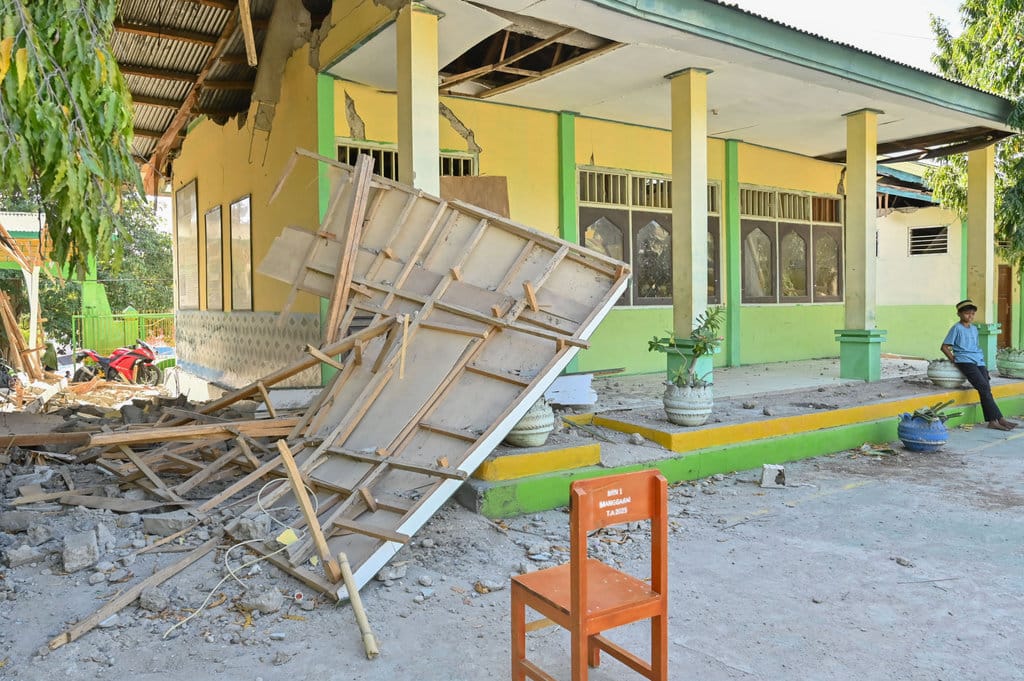 Pasca Gempa NTT: 92.735 Mengungsi, Ratusan Sekolah Rusak Parah