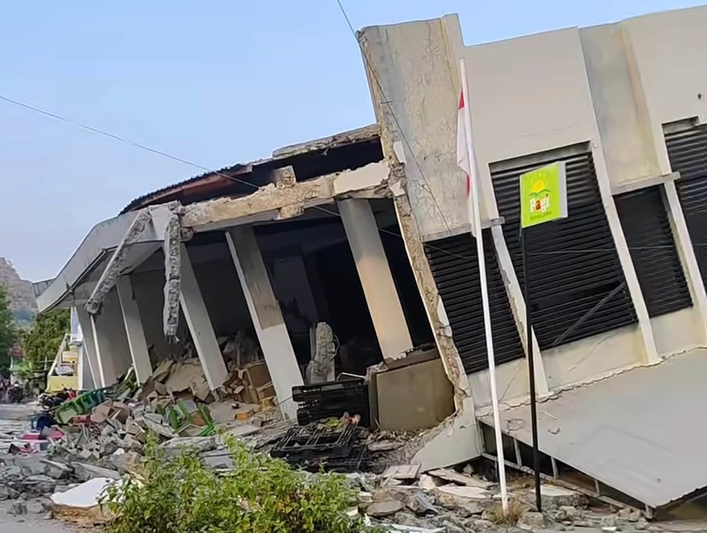 BNPB Evaluasi Kebencanaan: Karhutla Padam dan Gempa Dipantau