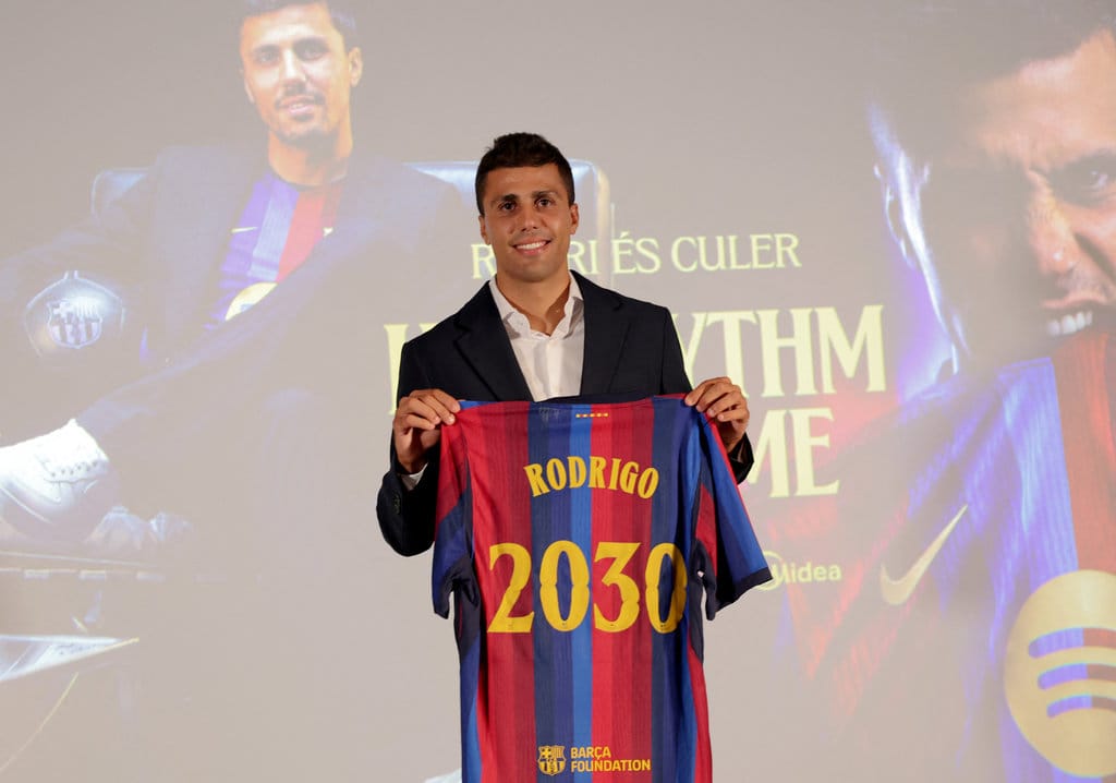Perburuan Rodri oleh Barcelona dan Real Madrid: Jejak Figo dan Di Stefano