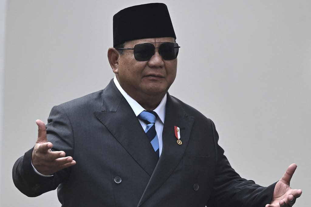 Prabowo Minta Tiga Pelaku Karhutla Riau Dibawa ke Jakarta