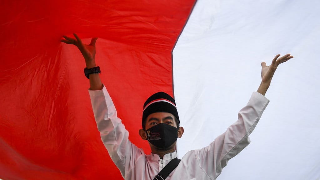 Referensi Teks Pidato Bahasa Sunda Pendek untuk Peringatan 17 Agustus