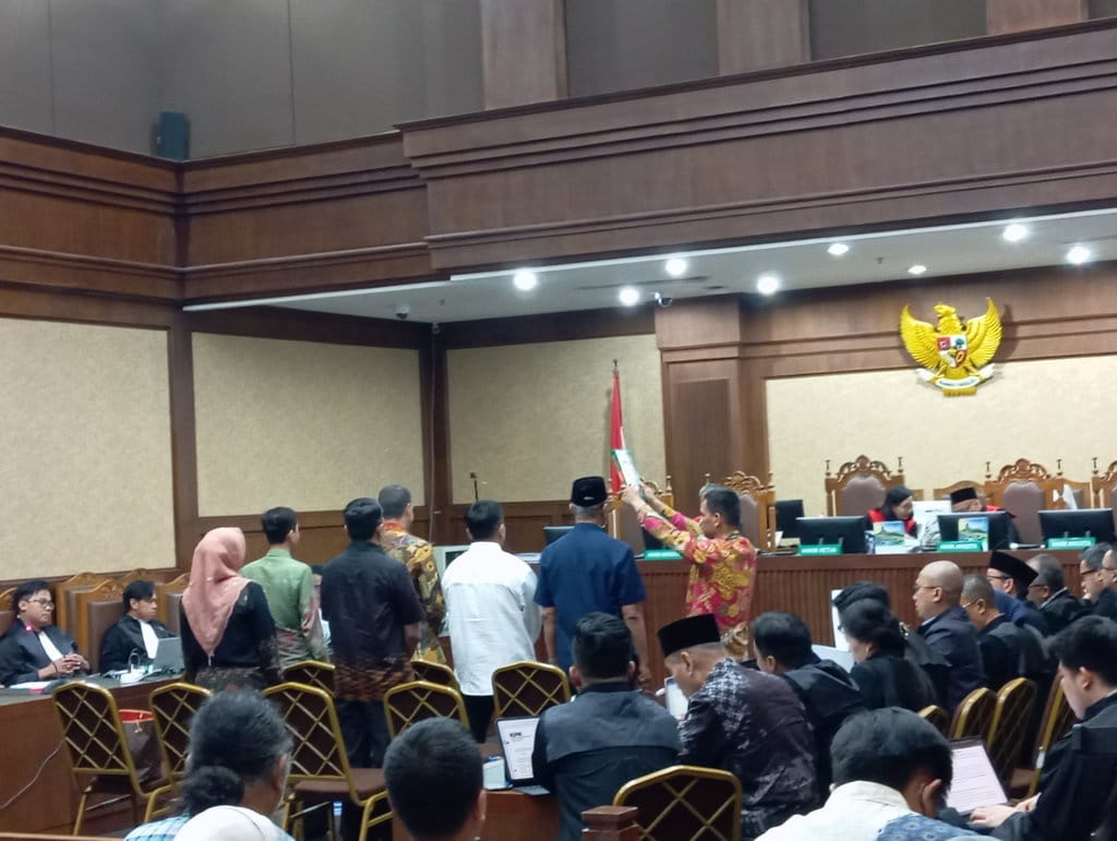 Saksi Ungkap Modus Penyamaran Jemaah Haji Jadi Petugas