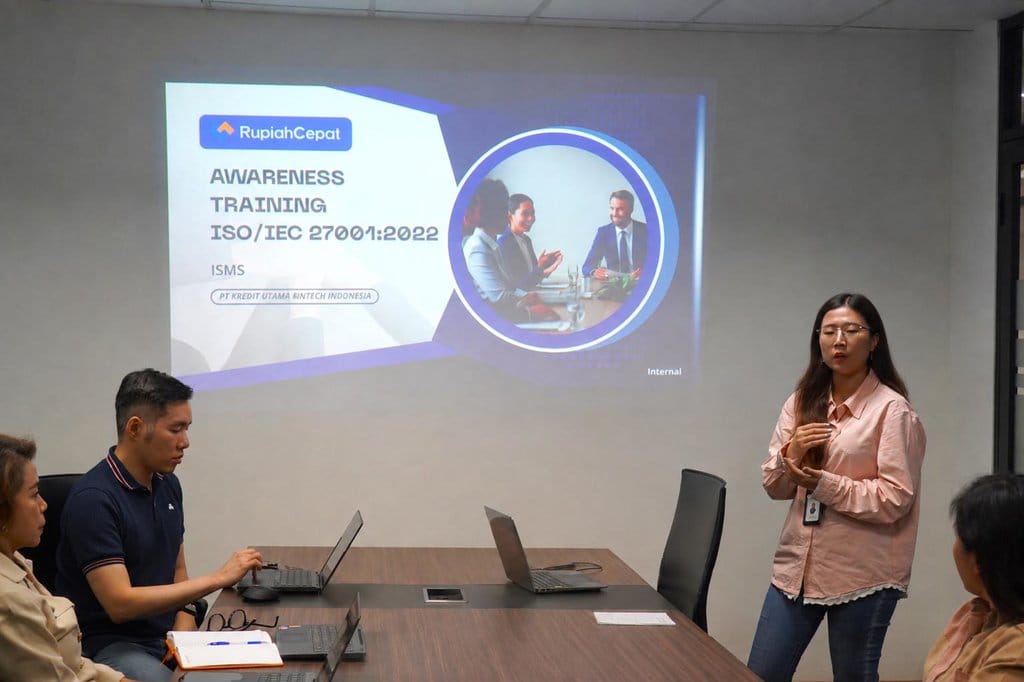 Verifikasi Klaim RupiahCepat Soal Keamanan Data Pengguna