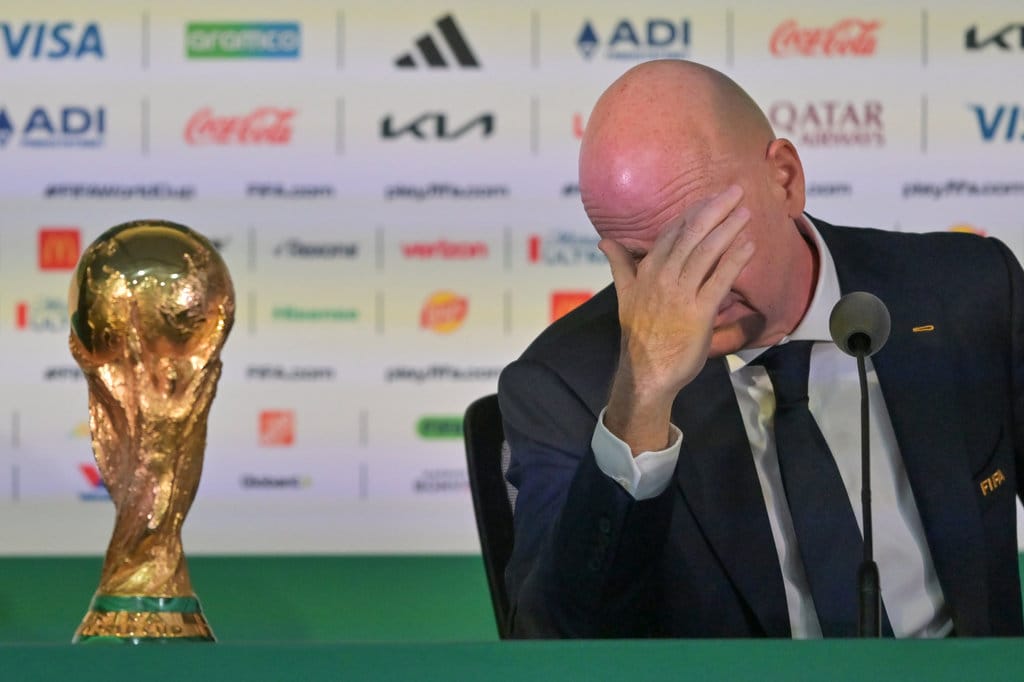 FIFA Batalkan Rencana Jual Saham Piala Dunia Usai Kontroversi