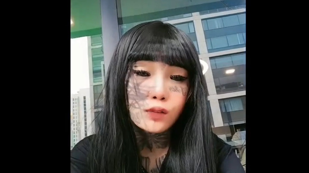 Mondy Tatto: Selebgram Kontroversial Kini Tersangka Pembunuhan