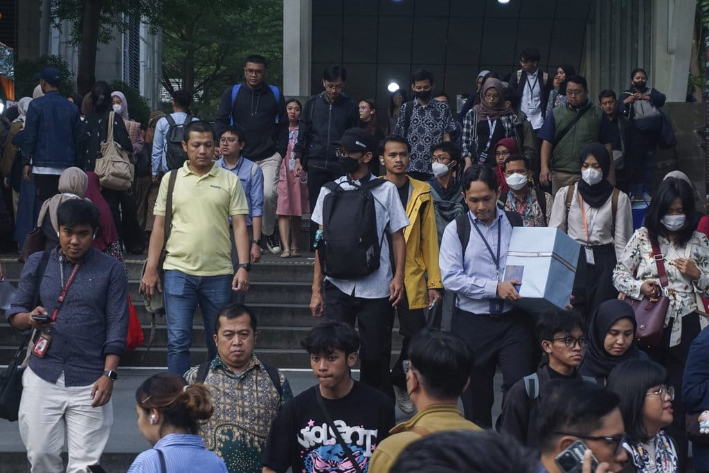 Menimbang Efektivitas UU Pelindungan Ketenagakerjaan bagi Buruh