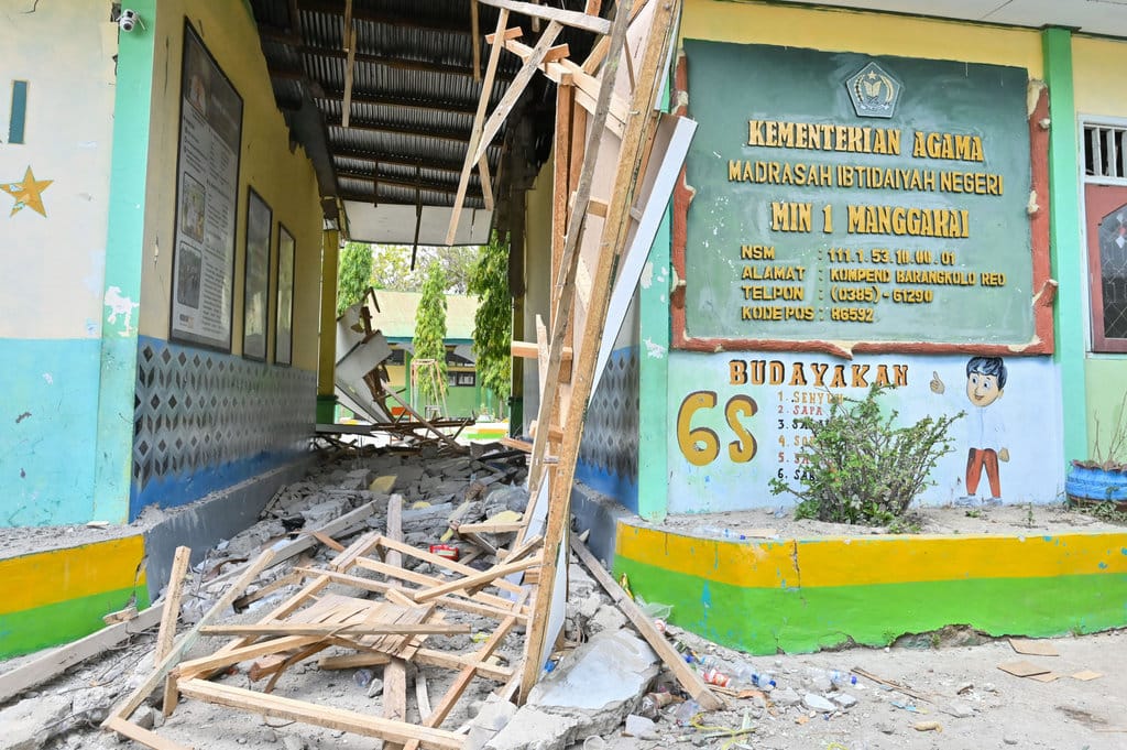 Prabowo Instruksikan Sekolah Tetap Berjalan Pascagempa NTT