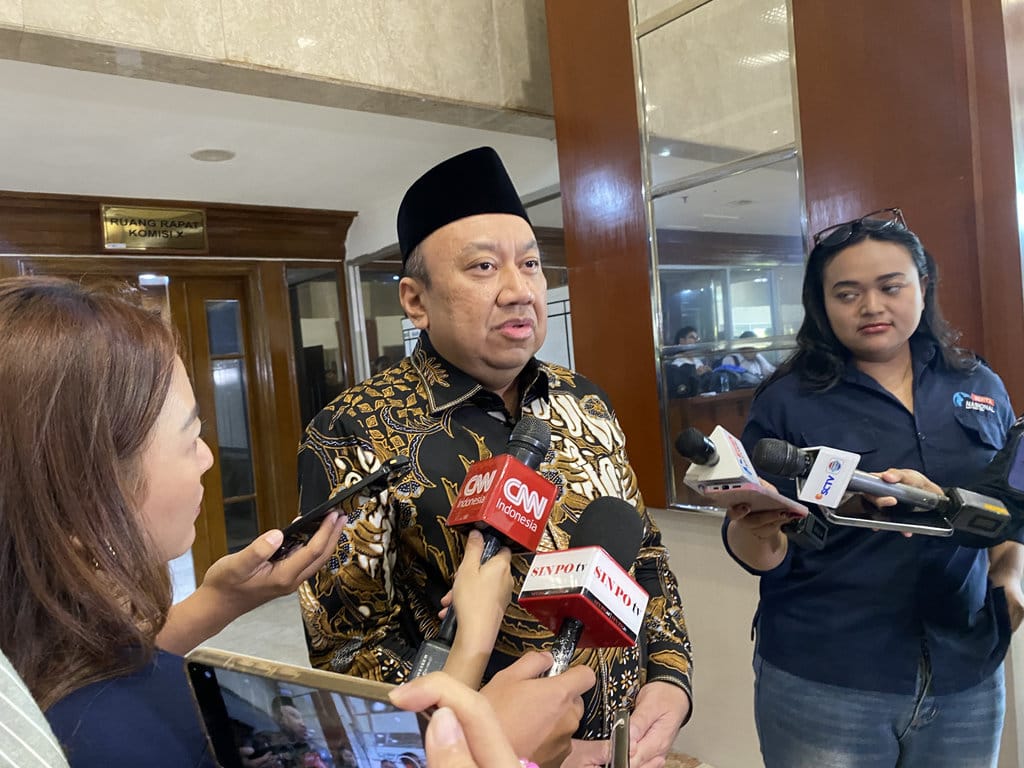 DPR Desak Pencairan Tunjangan Guru dalam Sepekan