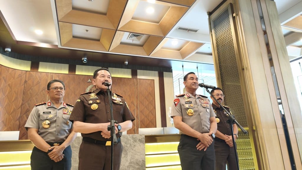 Kapolri dan Jaksa Agung Bahas Penegakan Hukum Karhutla