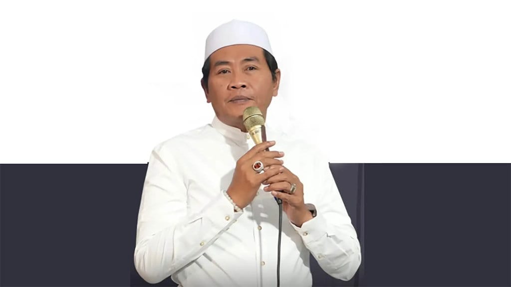 Kondisi Kiai Anwar Zahid Usai Kecelakaan di Bojonegoro