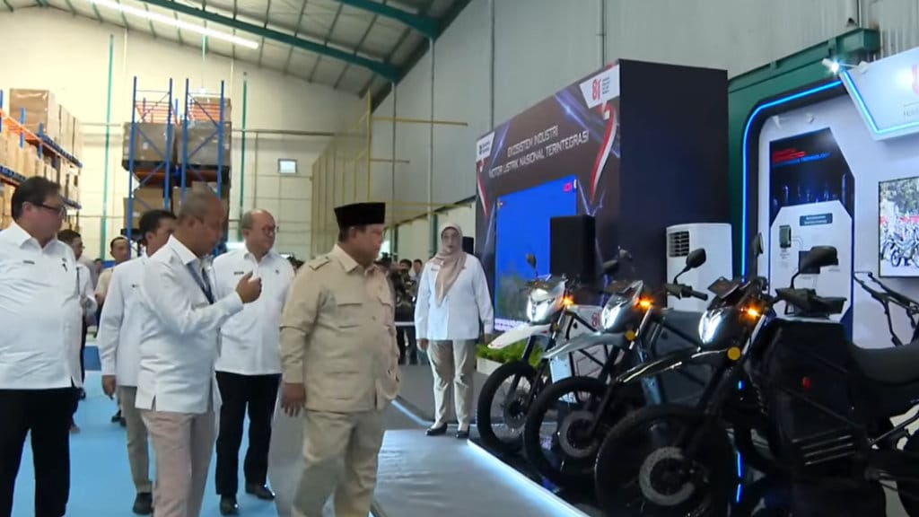 Prabowo Tekan Konversi Kendaraan Listrik Perkuat Kebijakan Hijau
