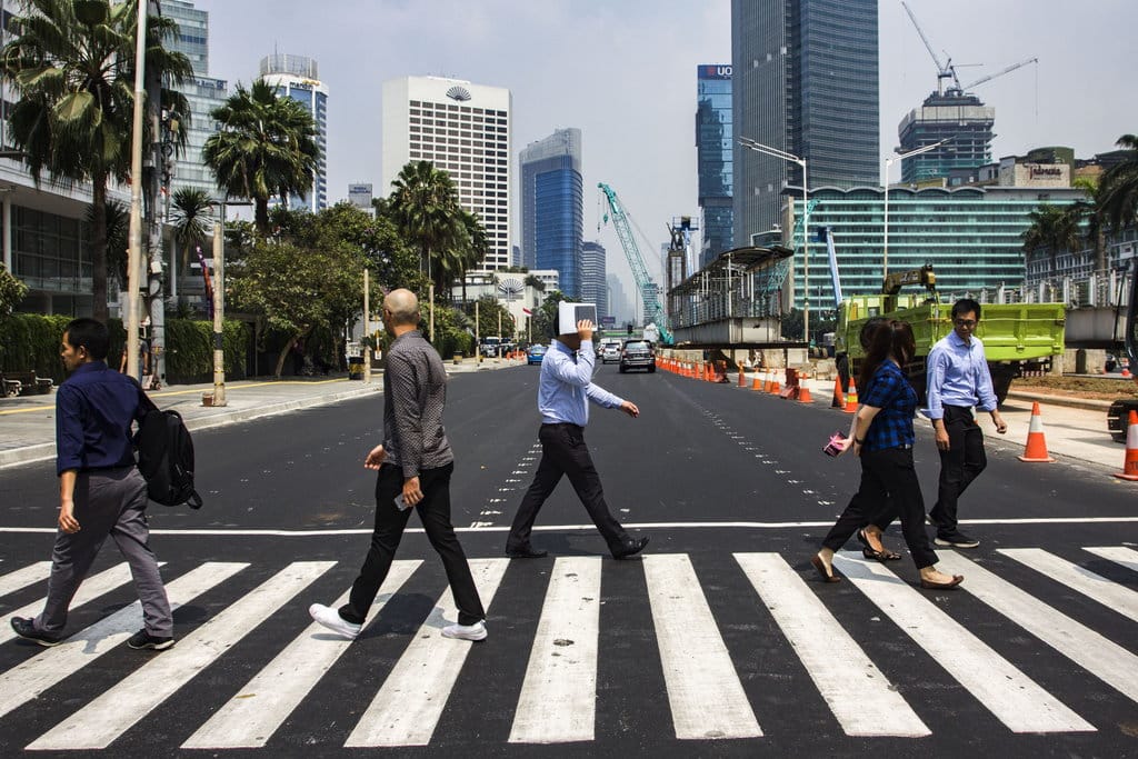 Pelican Crossing Bundaran HI: Arogansi Alphard dan Nasib Pejalan Kaki