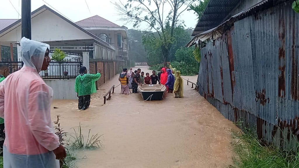 Verifikasi: Klaim Banjir Padang dan Longsor di Padang Pariaman