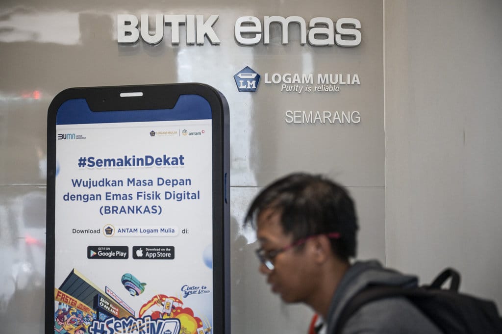 Harga Emas Antam Naik Tipis Jadi Rp2.572.000 per Gram