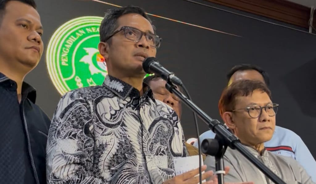 Febri Diansyah Pertanyakan Status Hukum Ferry Hongkiriwang