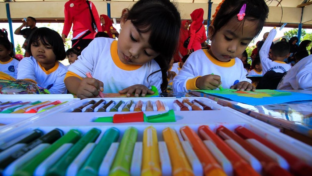 Kumpulan Gambar Mewarnai Tema Kemerdekaan untuk Anak TK