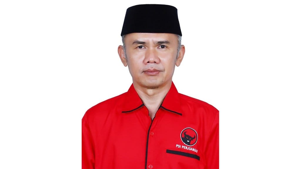 Profil Rojab Asy'ari, Politisi yang Turunkan Foto Gibran