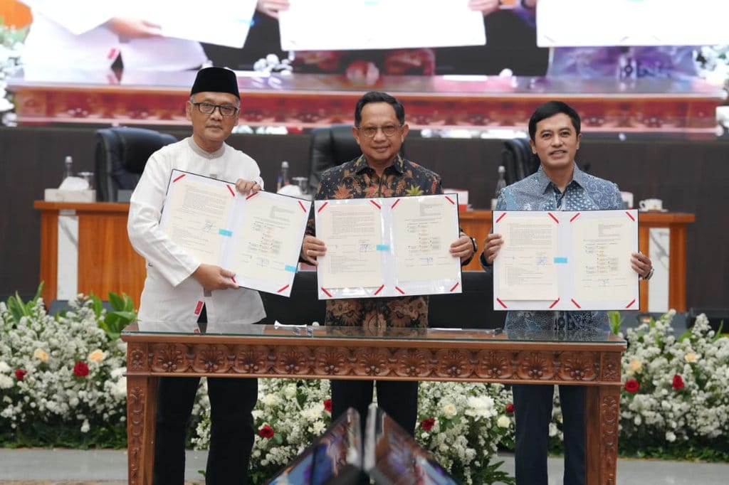 Mendagri Teken SEB Digitalisasi Layanan Haji Berbasis Data Dukcapil