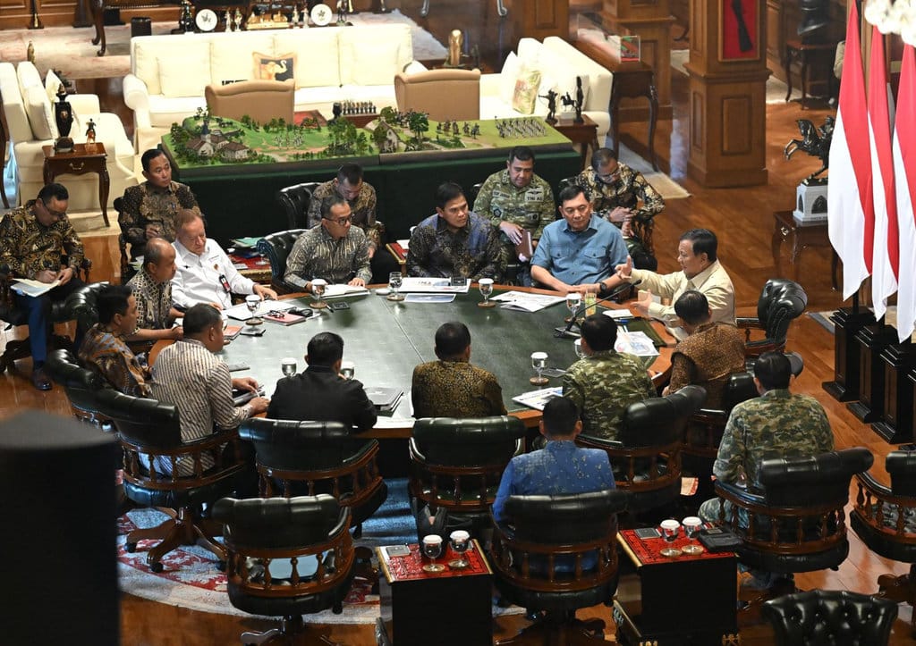 Prabowo Minta Kemudahan Akses Suku Dayak untuk Masuk TNI