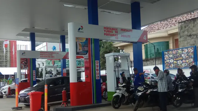 Dugaan Pertamax Tercampur Air di Palembang Menggegerkan Warga