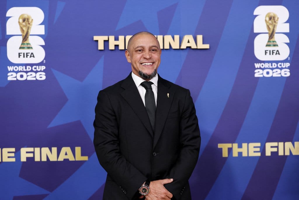 Roberto Carlos Bantah Mualaf, Pernikahan Gunakan Adat Islam dan Katolik