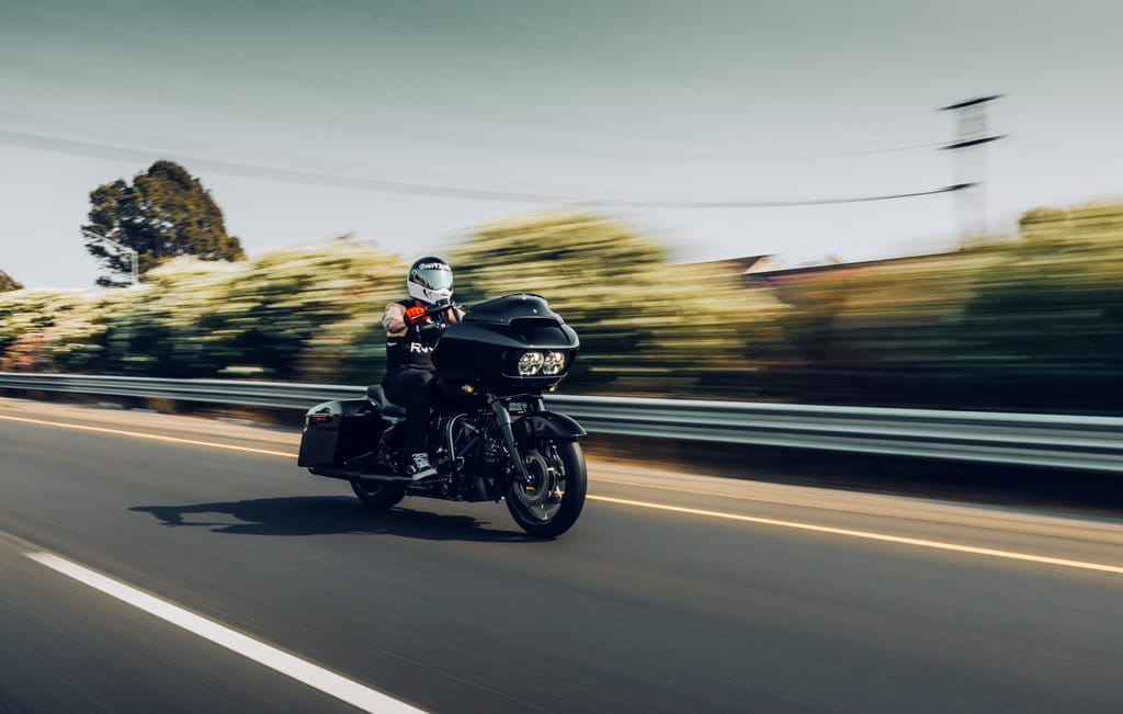 Panduan Memilih Motor Touring untuk Perjalanan Jarak Jauh