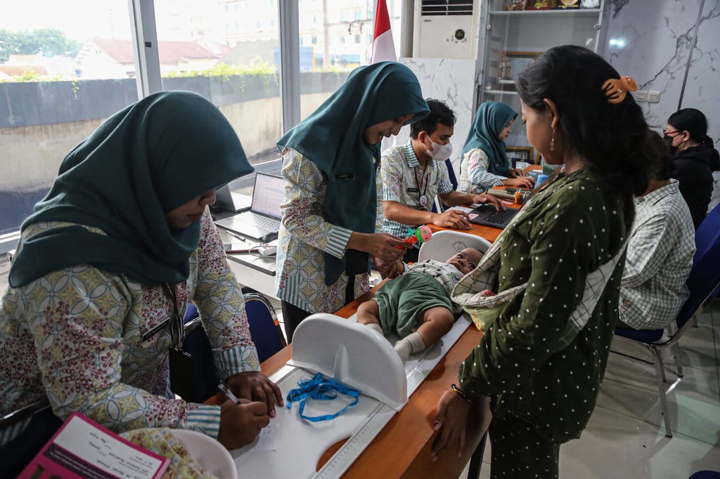 Verifikasi: Beban Kader Posyandu Bertambah, Insentif Disebut Tak Berubah