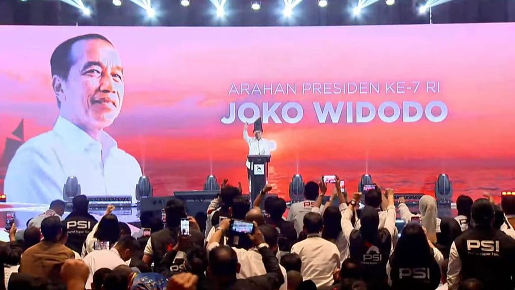 PSI Buka Alasan Jokowi Pilih Blusukan ke NTT