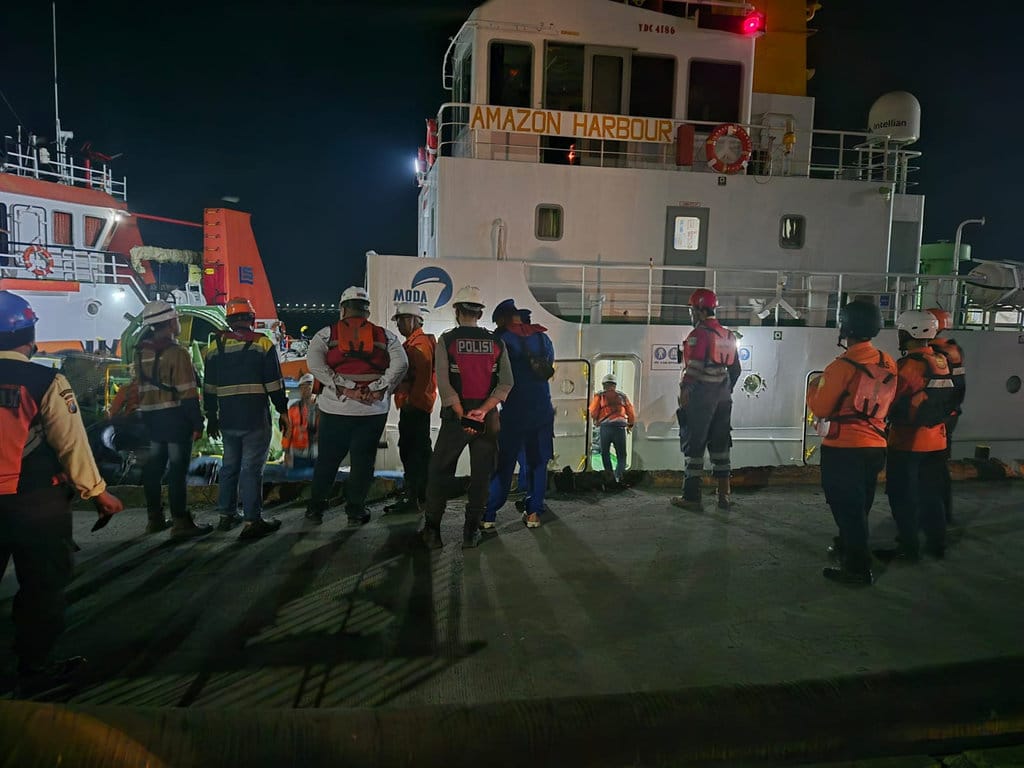 Kapal MV Khatulistiwa 8 Karam di Perairan Tuban, Satu Kru Belum Ditemukan