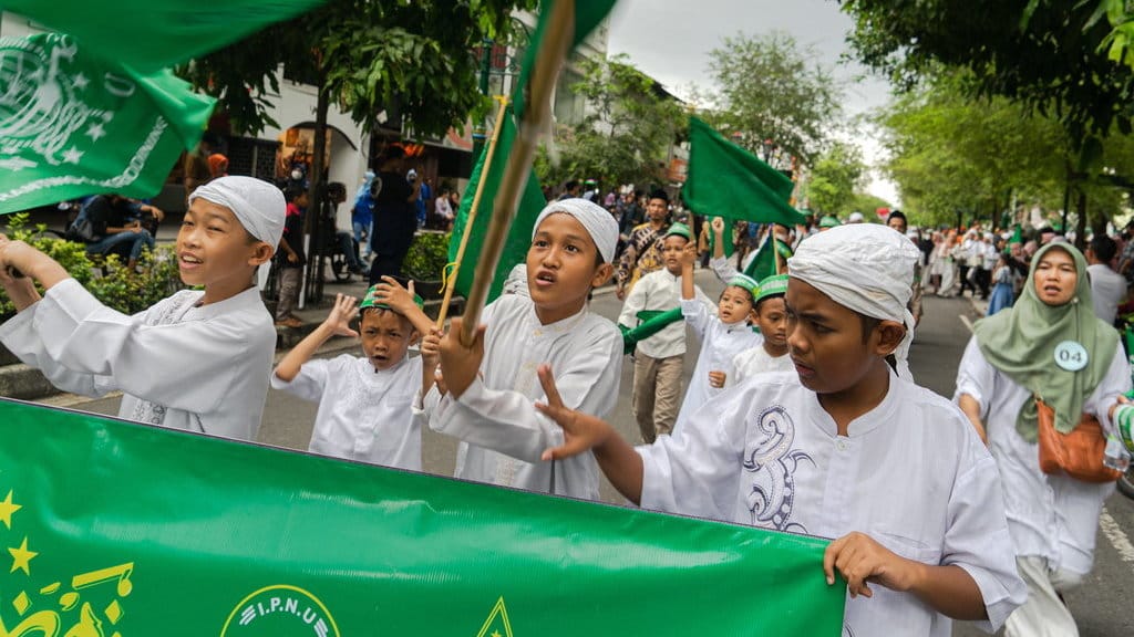 Kumpulan Pantun Lucu dan Seru untuk Peringatan Hari Santri Nasional