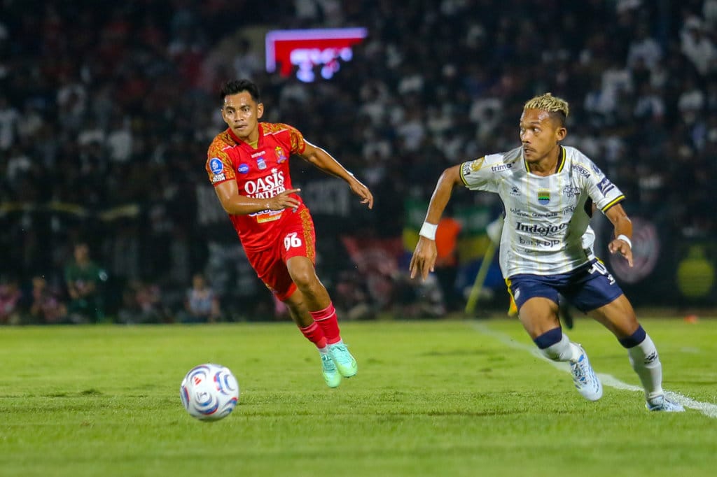Persib Tekuk Port FC, Luka Thailand Kembali Terbuka