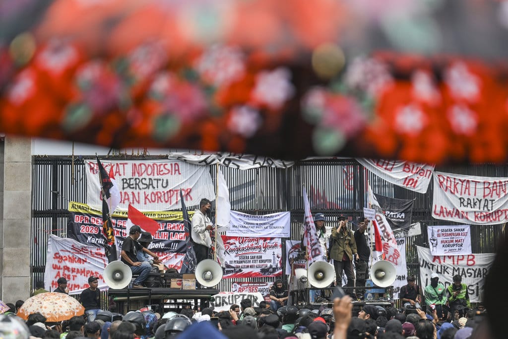 Pelibatan TNI dalam Pengamanan Demonstrasi Dipersoalkan