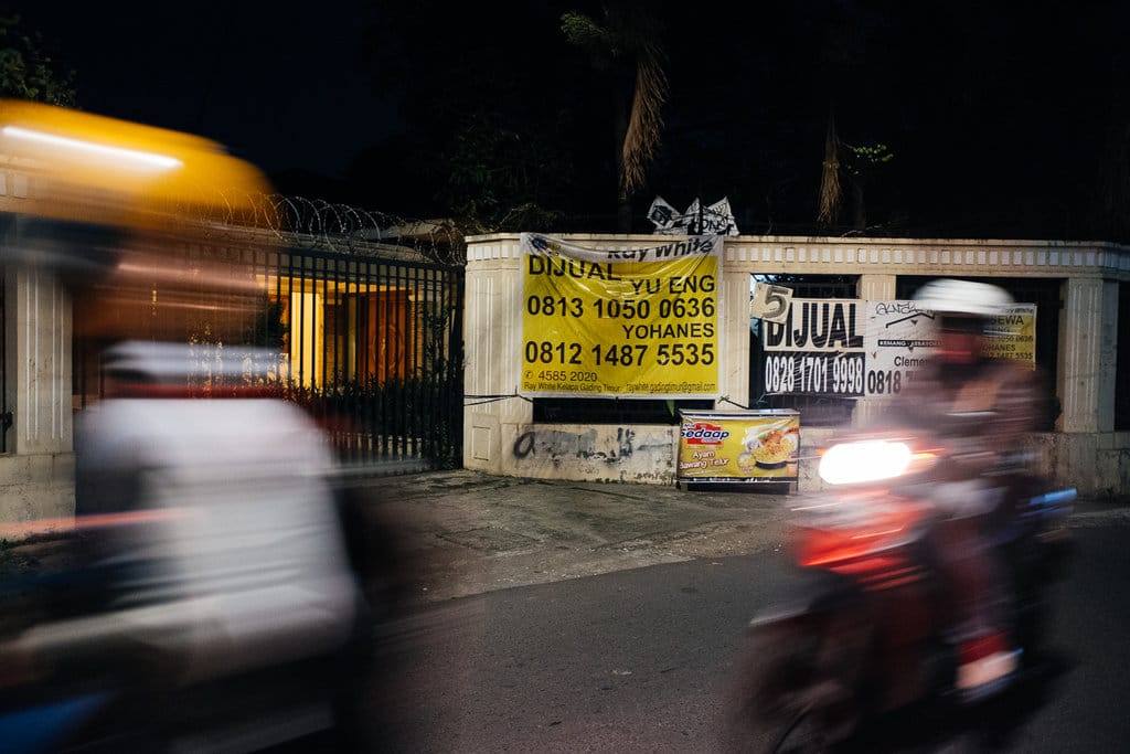 Warga Cimahi Pasang Spanduk Jual Rumah Protes Kebijakan Pemkot
