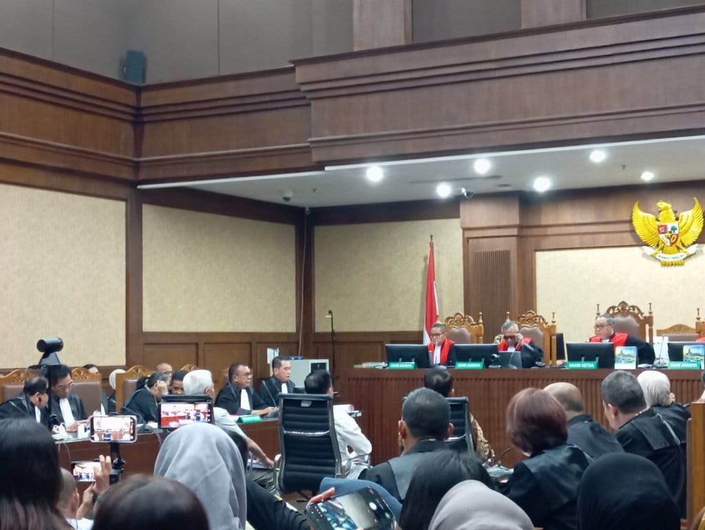 Mantan Pejabat Kejaksaan Didakwa Peras Pengusaha Rp55 Miliar