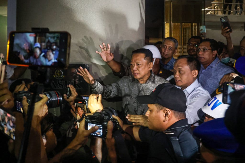 Verifikasi Klaim Setengah Gaji Febrie Selama Berstatus Tersangka