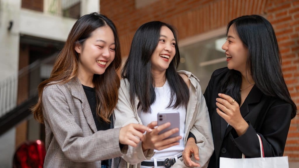 BRI Easy Card Permudah Transaksi Harian dari Ngopi hingga Traveling