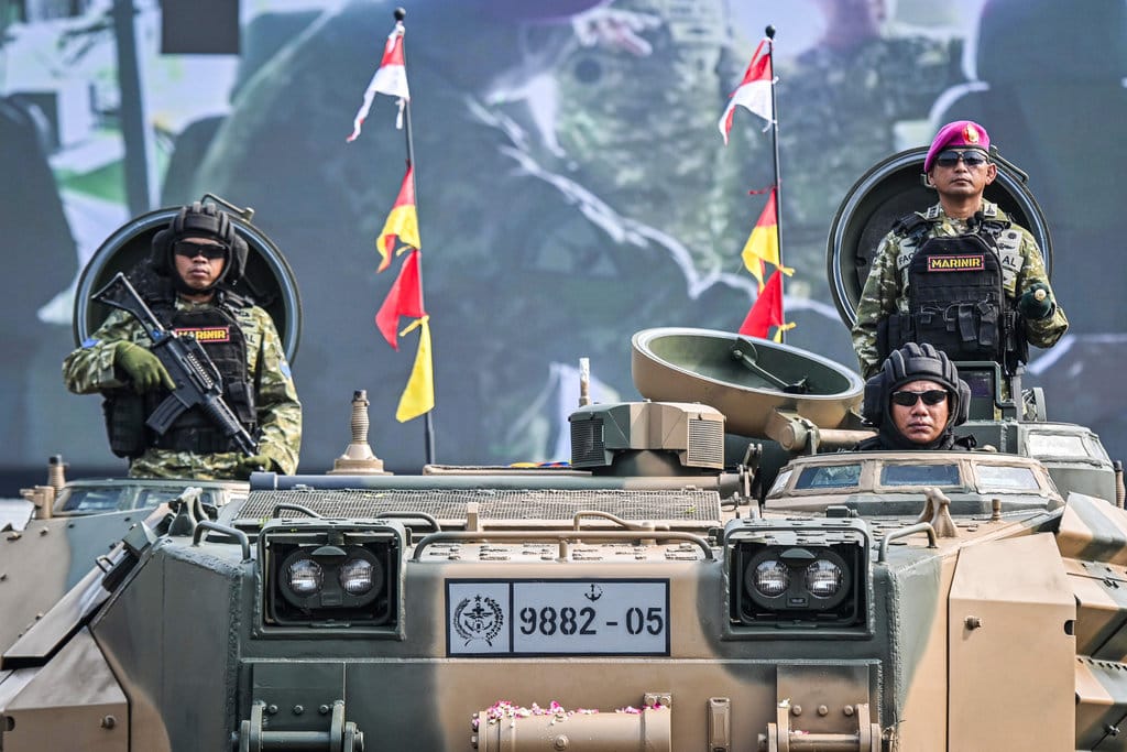 Demo BEM SI dan HUT ke-81 TNI Berlangsung Bersamaan di Jakarta