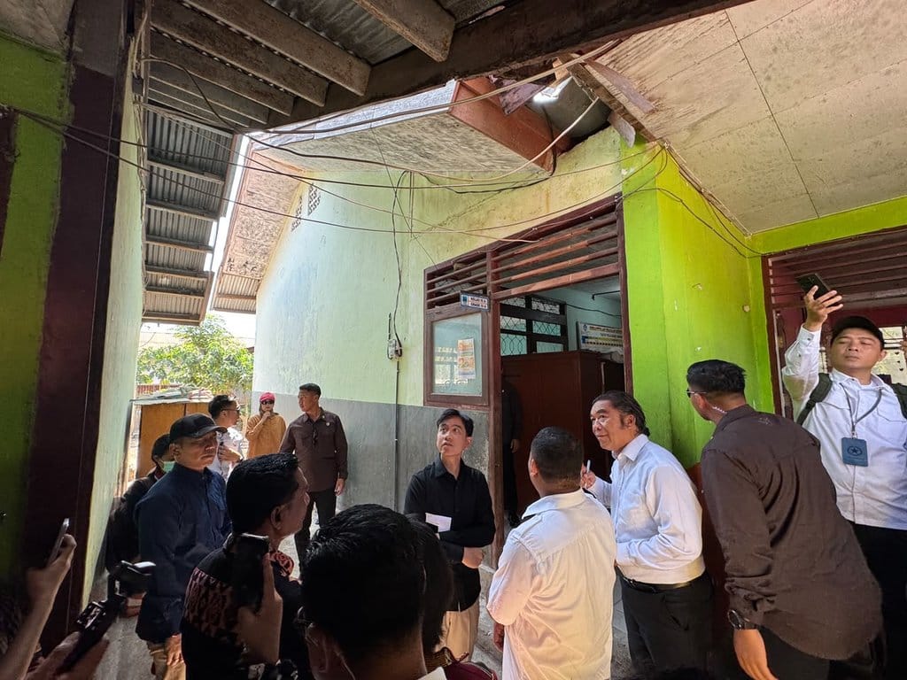 Verifikasi: Kunjungan Wapres Gibran ke SD Wairklau di Sikka, NTT
